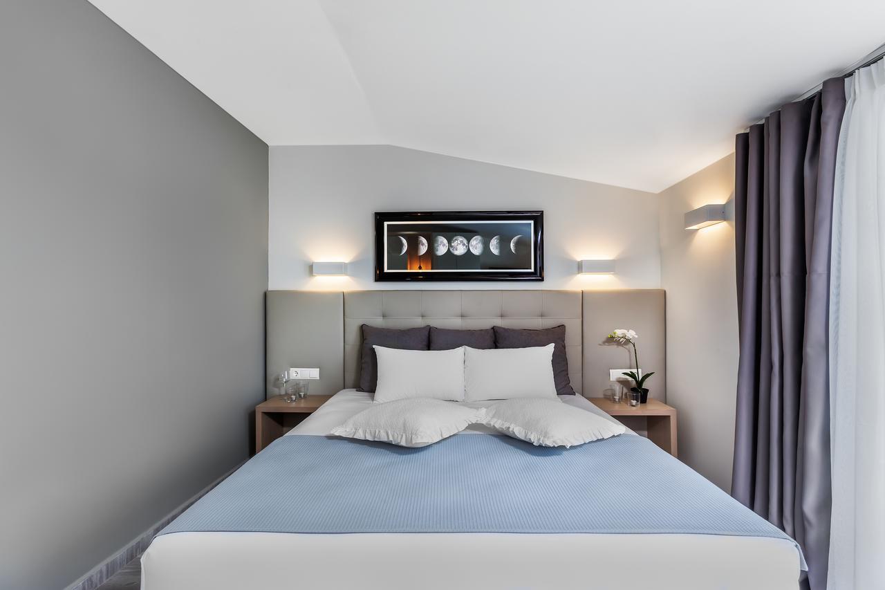Nymphes Deluxe Accommodation 佩科霍里 外观 照片