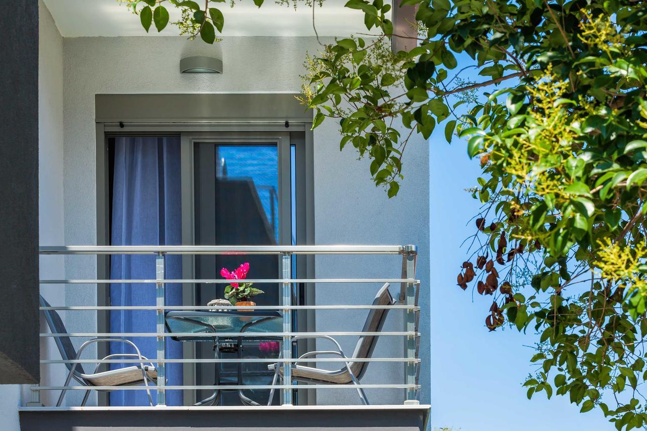 Nymphes Deluxe Accommodation 佩科霍里 外观 照片