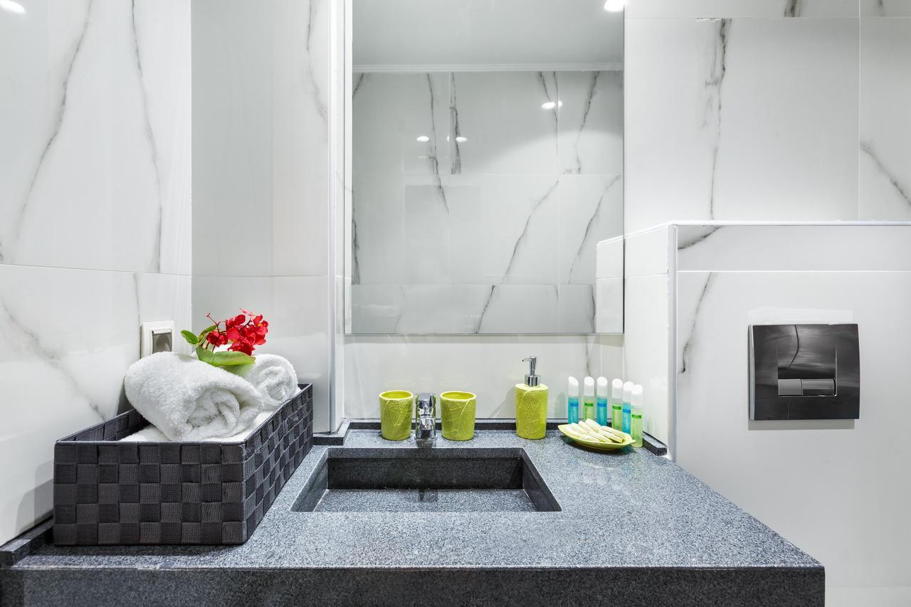 Nymphes Deluxe Accommodation 佩科霍里 外观 照片