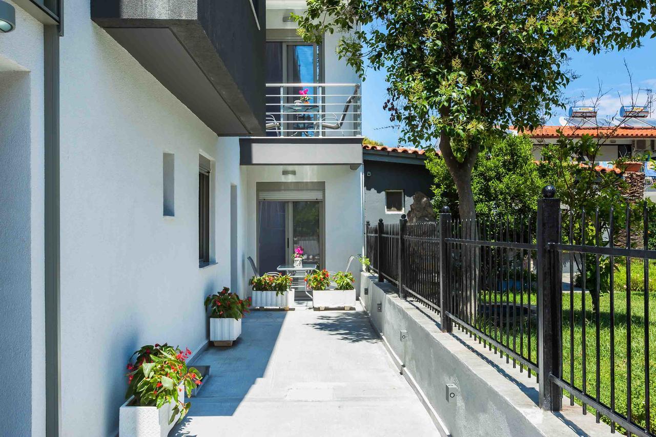 Nymphes Deluxe Accommodation 佩科霍里 外观 照片